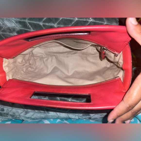 Coach Legacy Leather Basket clutch In Carnelian EUC released circa 2020/2021 - Picture 5 of 17